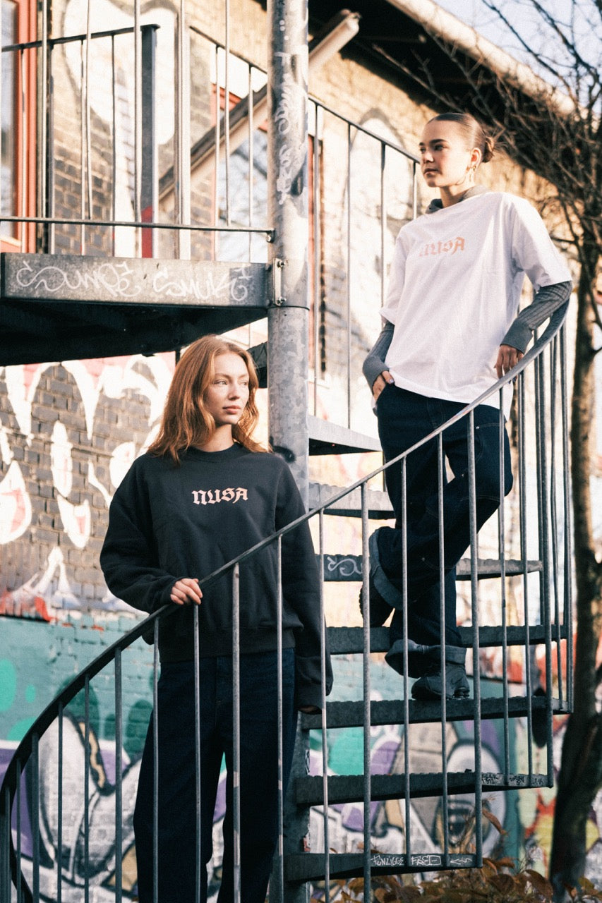 Planet Nusa X Dansk Flygtningehjælp - Relax sweat